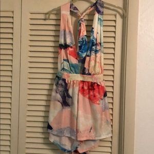 PASTEL OPEN BACK WITH TIE HALTER ROMPER